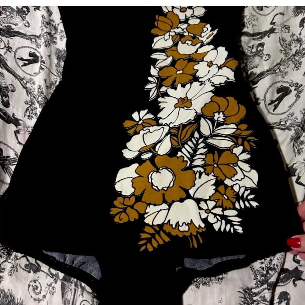 Vintage 60s Rose Marie Reid Black
Ribbed Nylon Swimsuit w/ Polynesian Floral. - Picture 10 of 11